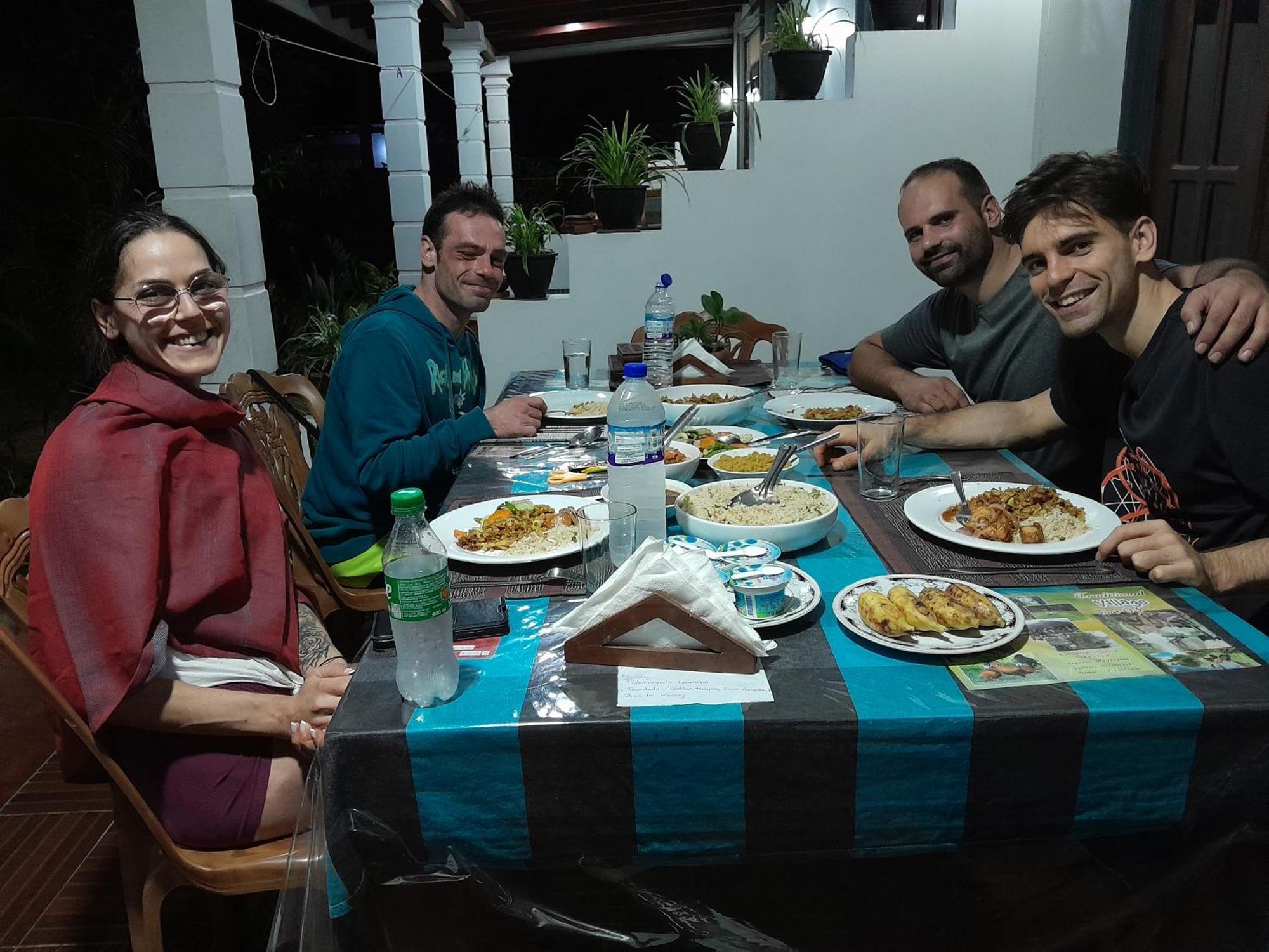 Liyara Home Stay Sigiriya Ngoại thất bức ảnh