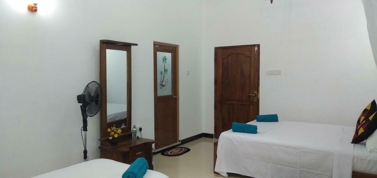 Liyara Home Stay Sigiriya Ngoại thất bức ảnh